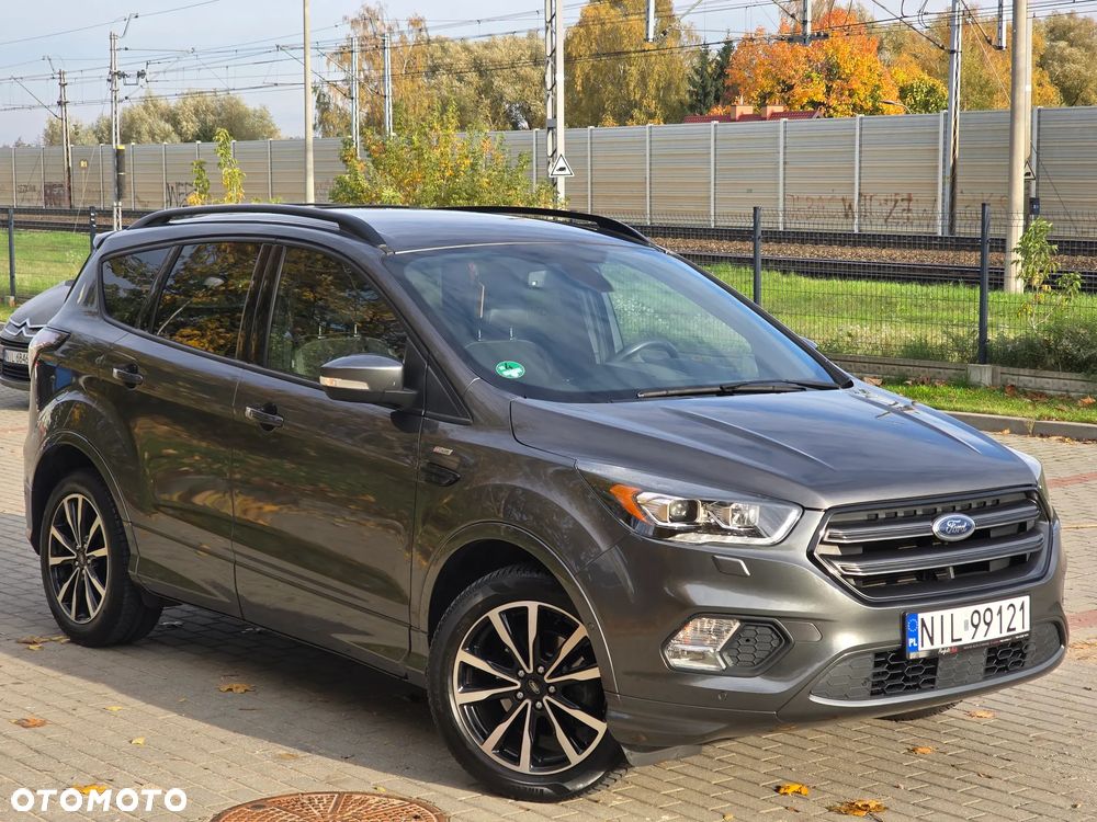 Ford Kuga 1.5 EcoBoost 2x4 ST-Line - 4