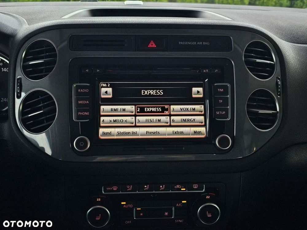 Volkswagen Tiguan - 19