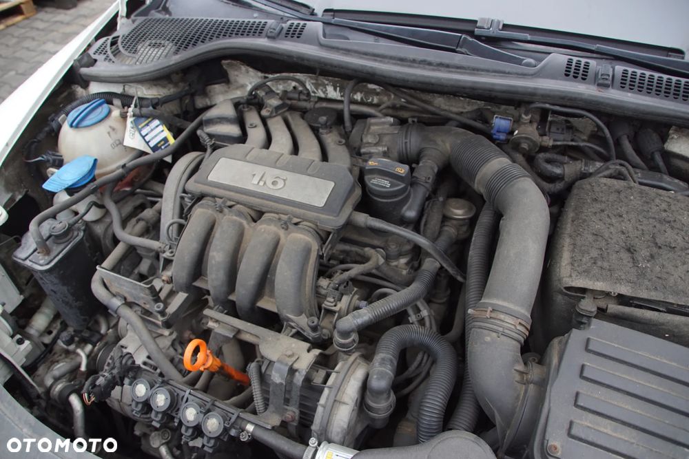 Auto na części - Skoda Octavia II Lift 1.6 MPI 102 KM BSE LVN LF9E 2011R Silnik Skrzynia Drzwi Maska Błotnik Zderzak Klapa Lampa Lusterko Klamka Szyba Deska Kokpit Sterownik Moduł Czujnik Licznik Panel Kierownica - 19