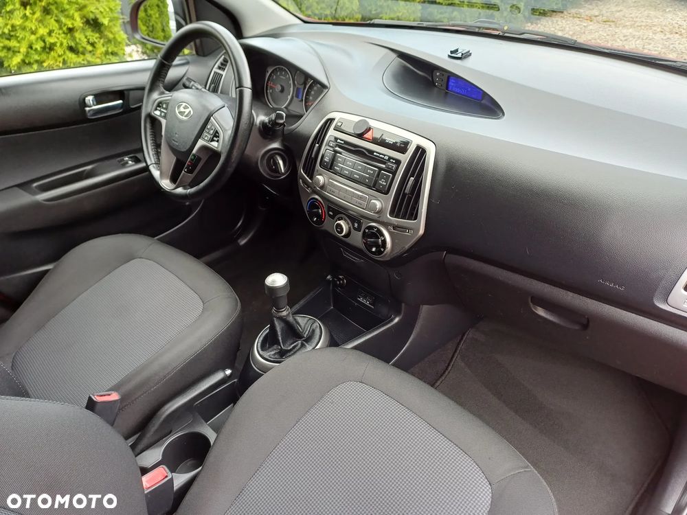 Hyundai i20 1.2 Intro Edition - 10