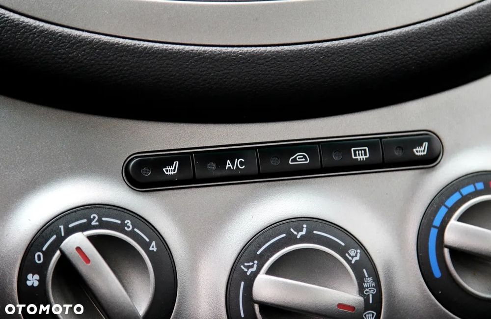 Hyundai i10 1.1 Premium - 23