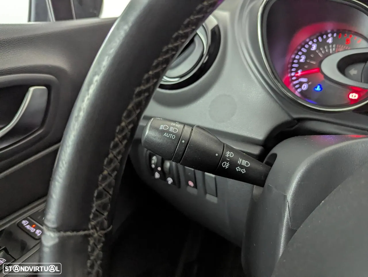 Renault Captur 1.5 dCi Exclusive - 25
