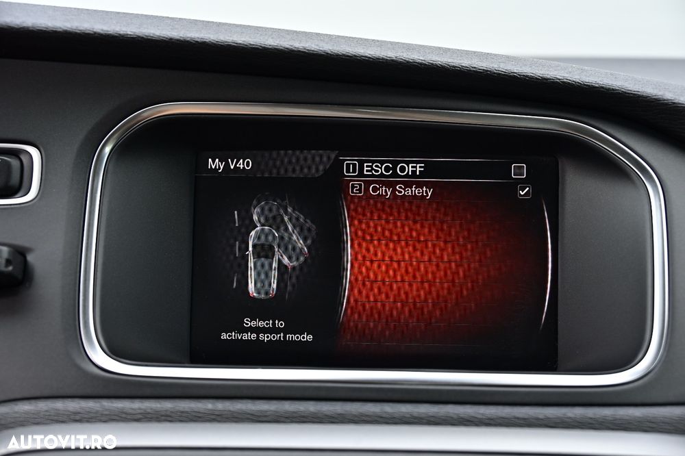 Volvo V40 - 24