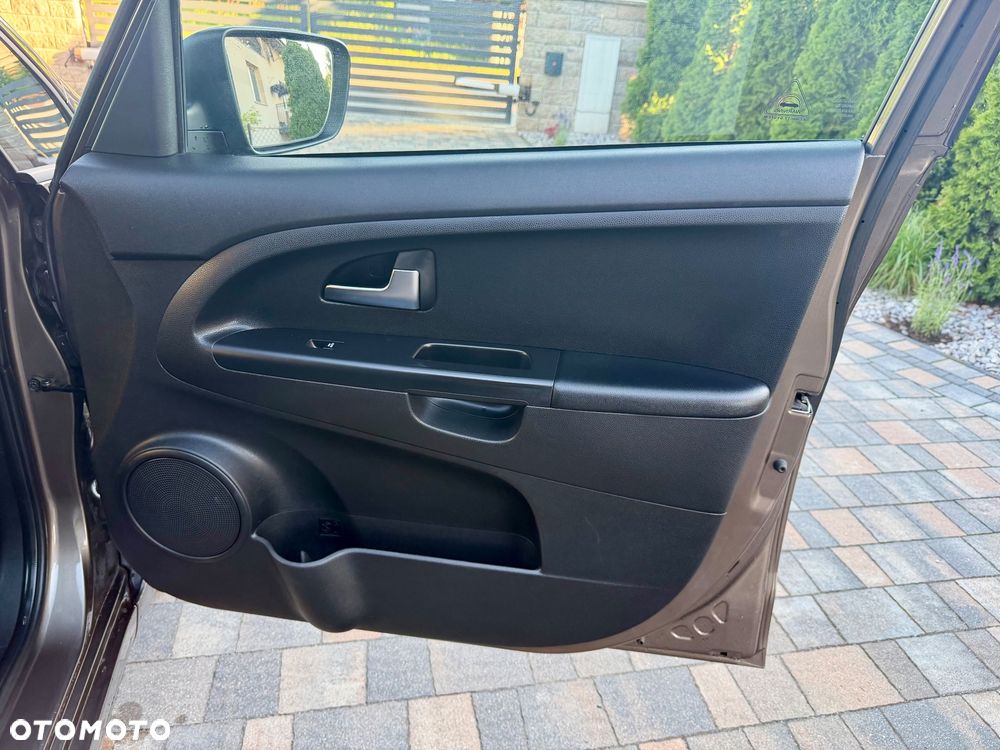 Kia Venga 1.4 CRDi 90 Attract - 23
