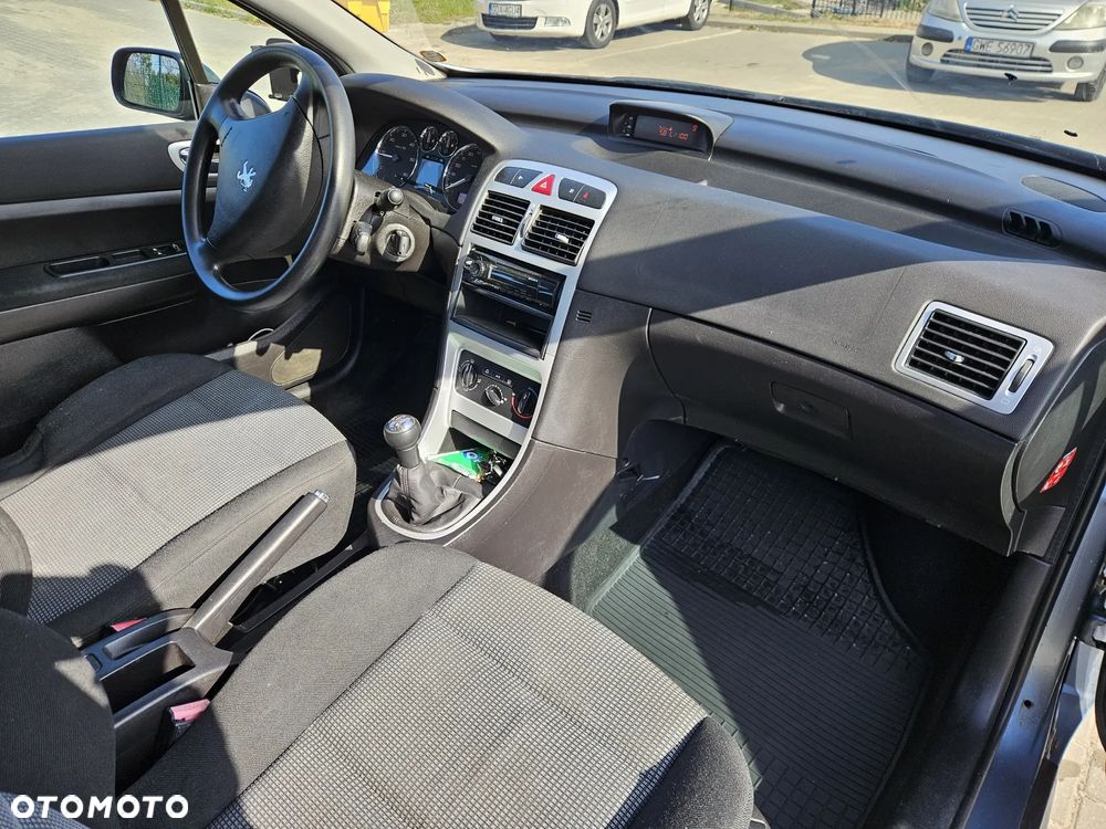 Peugeot 307 - 12