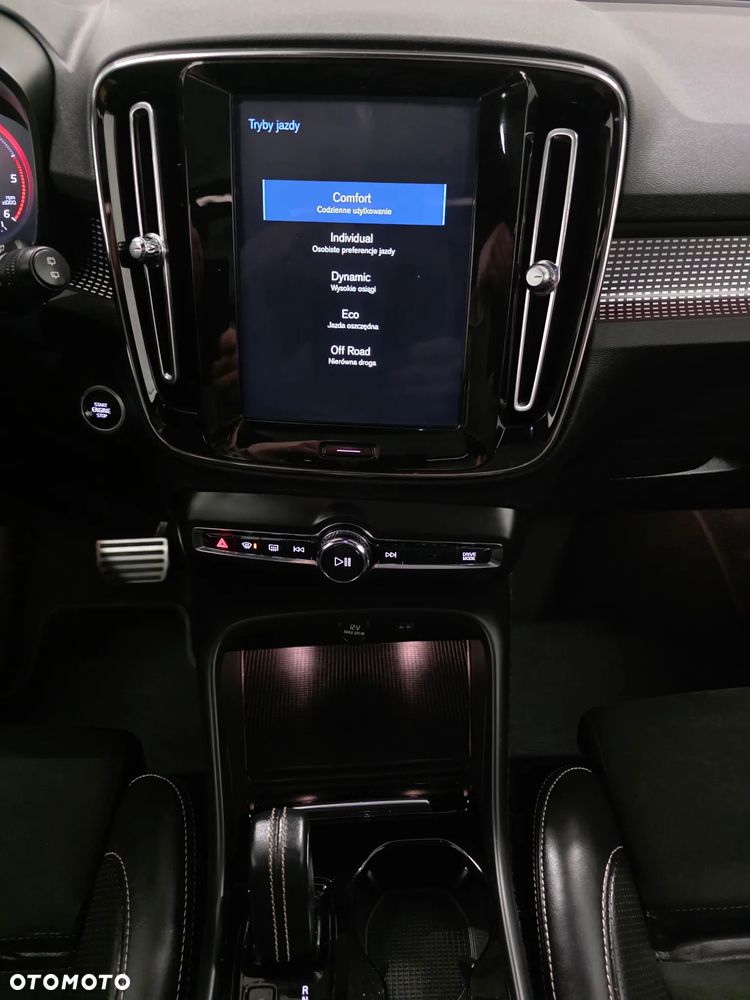 Volvo XC 40 D3 SCR R-Design - 13