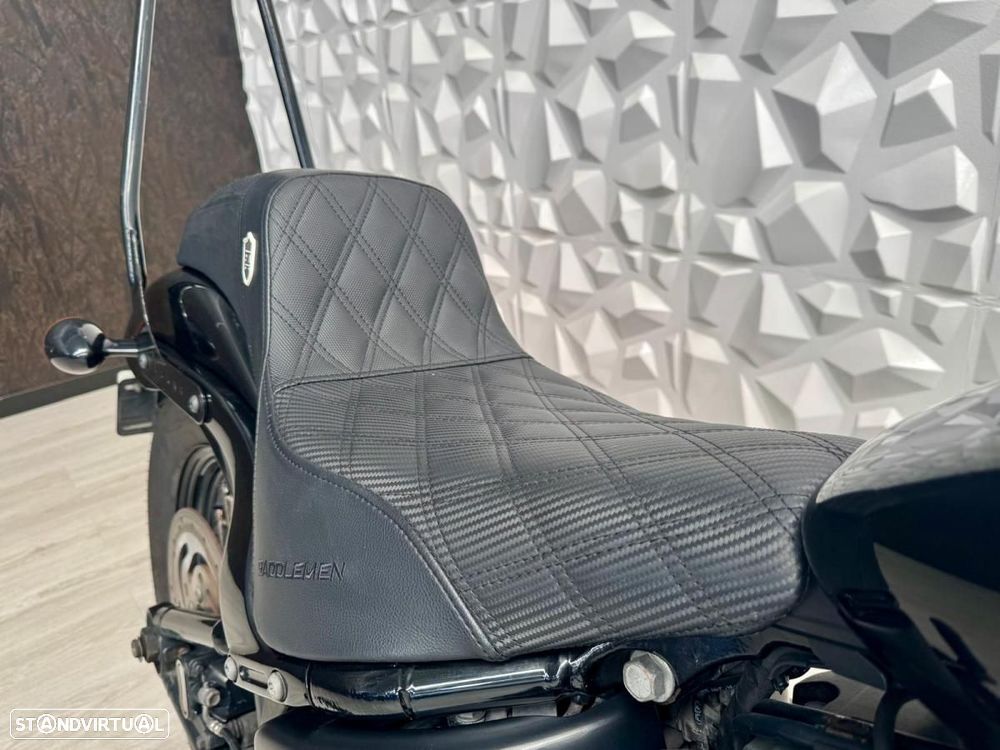 Harley-Davidson Softail FXBB Street Bob - 8