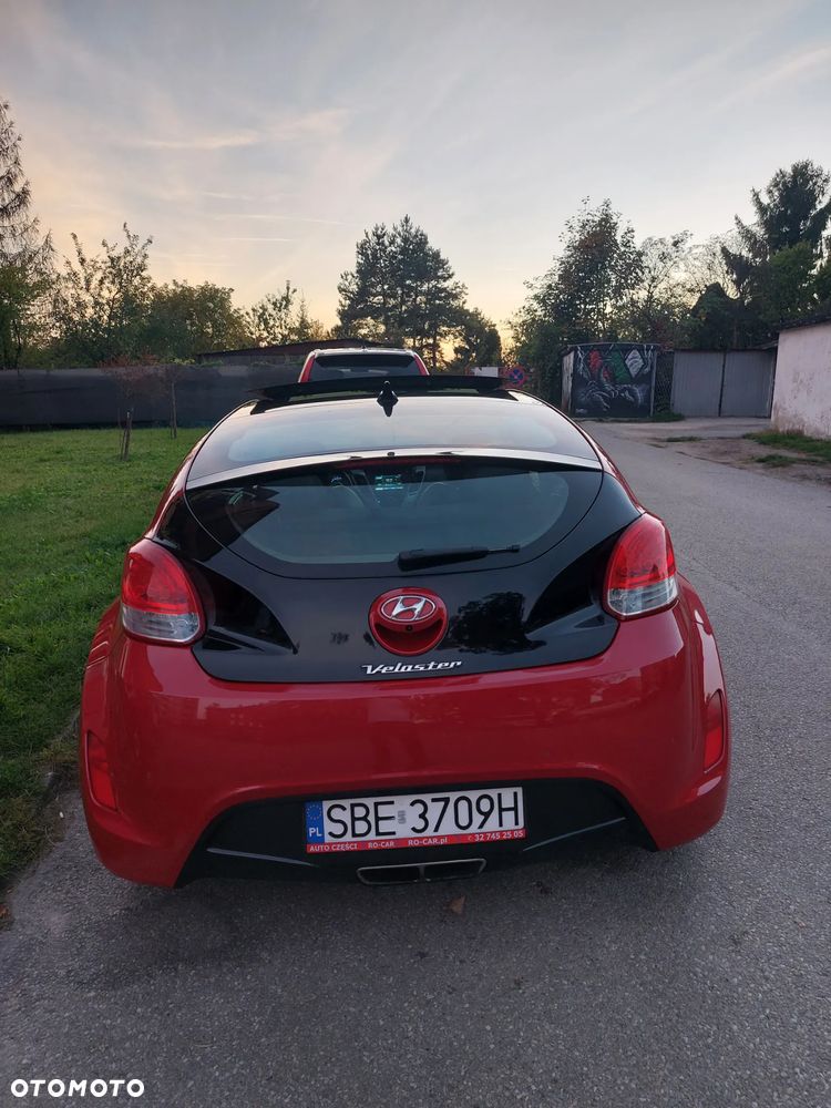 Hyundai Veloster - 7