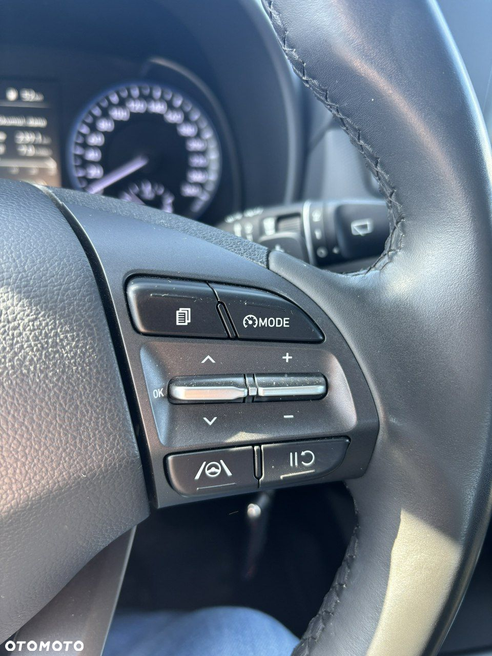 Hyundai Kona - 11
