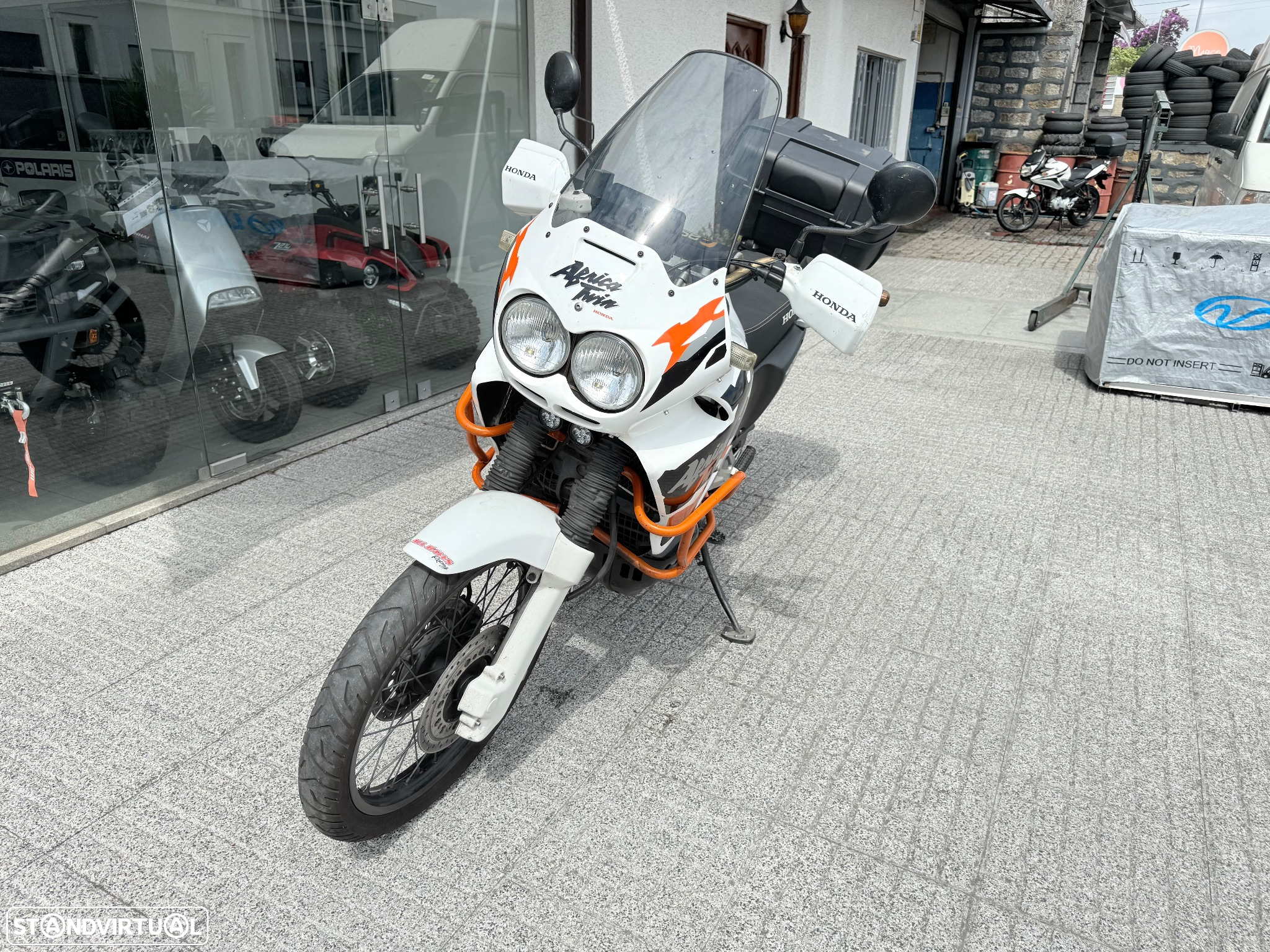 Honda Africa Twin XRV 750 - 3