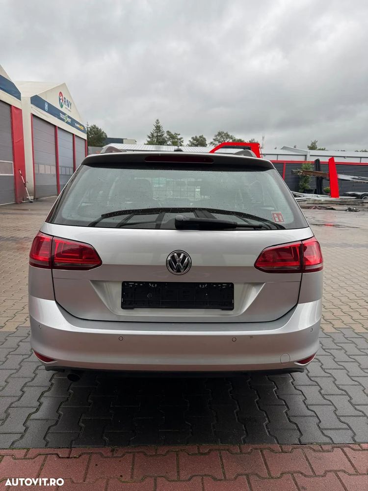 Volkswagen Golf 1.6 TDI BlueMotion Technology DSG Comfortline - 6