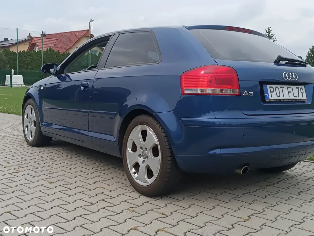 Audi A3 3-drzwiowe 1.6 Attraction - 11