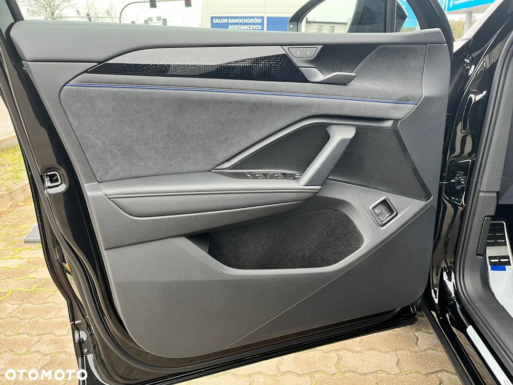 Volkswagen Tayron 1.5 TSI eHybrid PHEV 200kW R-Line Plus DSG - 9