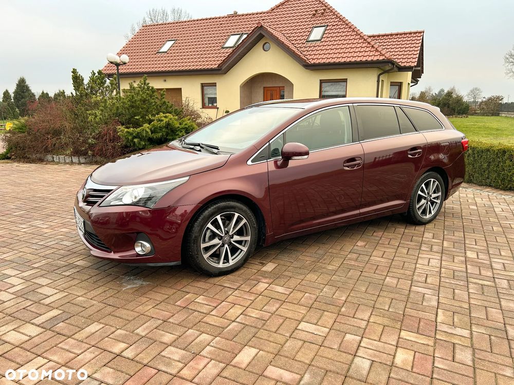 Toyota Avensis 1.8 Sol NAVI - 24
