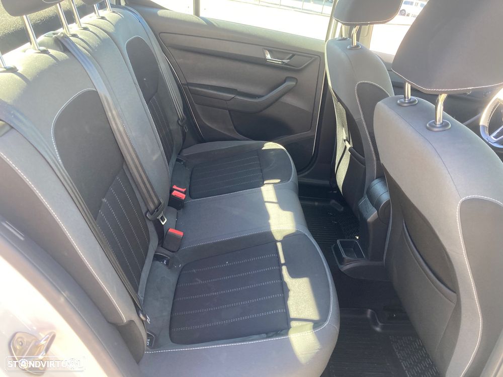 Skoda Fabia 1.0 Style - 11