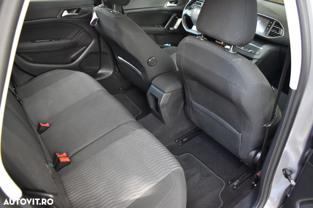 Peugeot 308 - 19