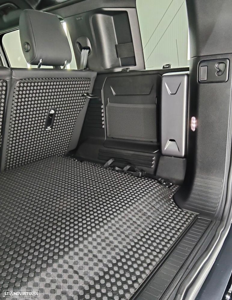 Land Rover Defender 2.0 P400e 110 AWD X-Dynamic HSE - 29