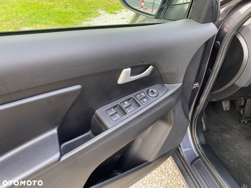 Kia Sportage 1.6 GDI L 2WD - 33