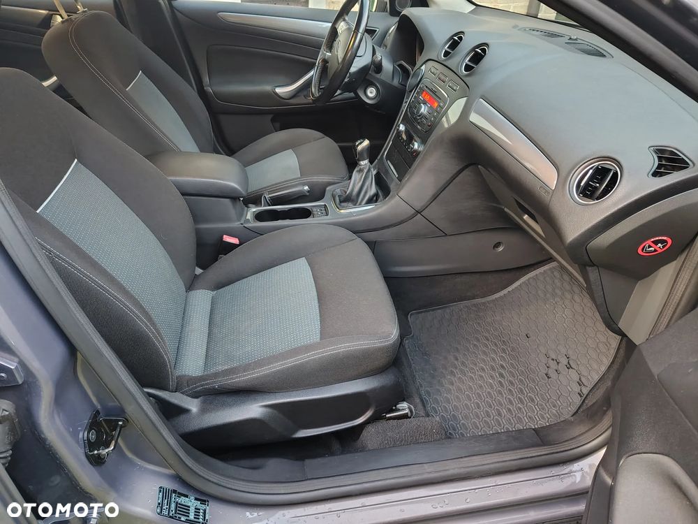 Ford Mondeo - 9