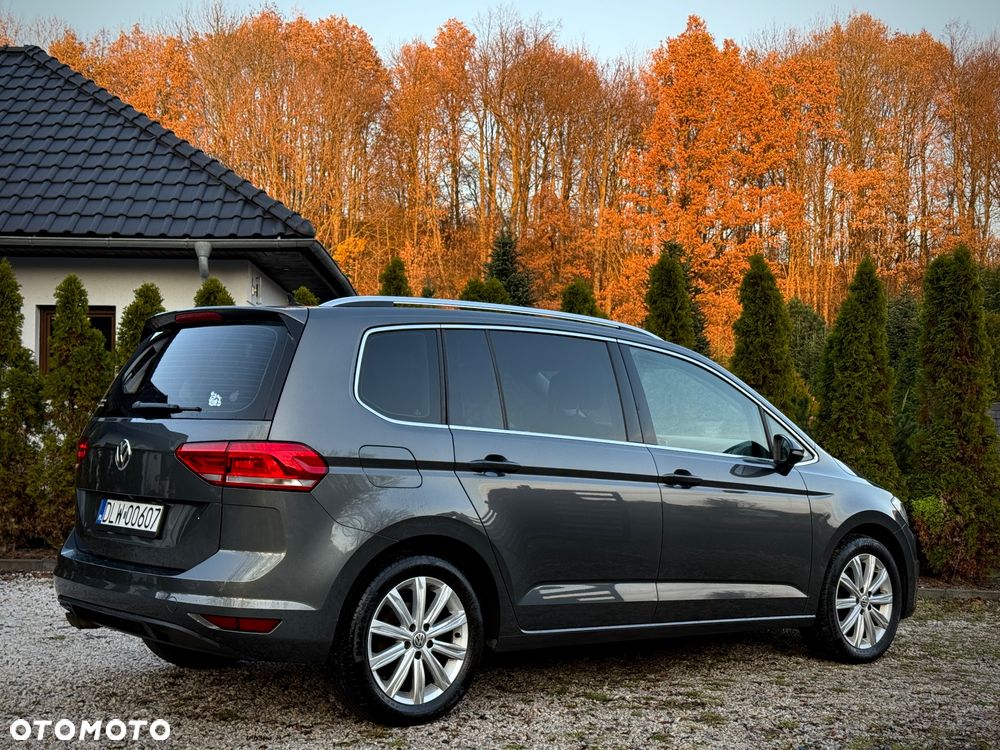 Volkswagen Touran 2.0 TDI BMT Highline - 20