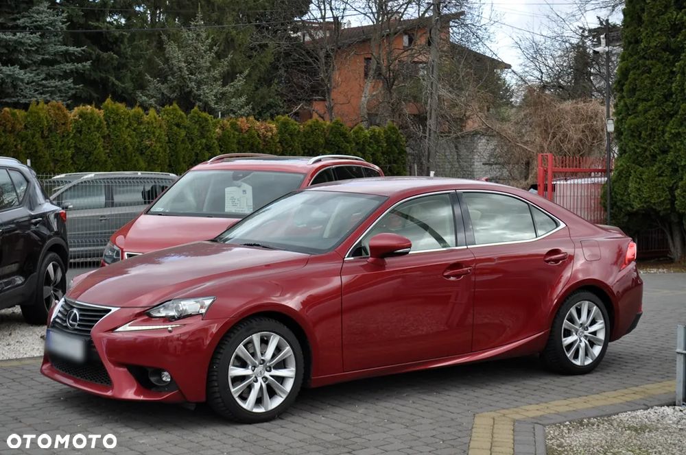 Lexus IS 200t Prestige - 2