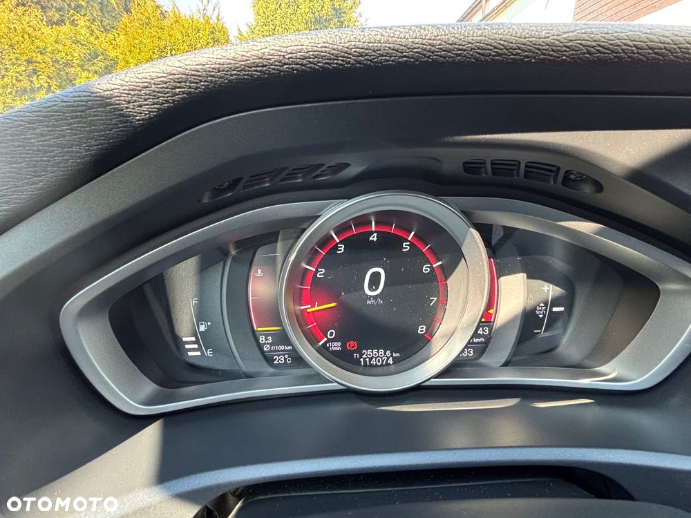 Volvo V40 Cross Country T3 Momentum - 14