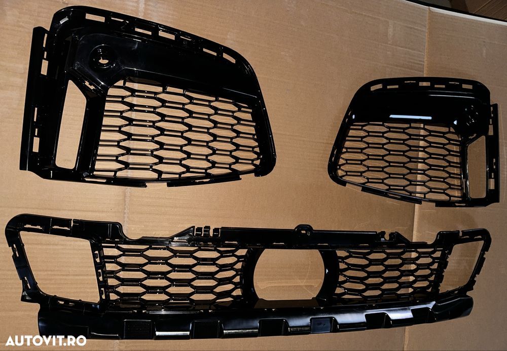 Grile GRILA  bara BMW seria 7 facelift G11 G12 LCI - 2