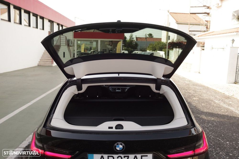 BMW 318 d Auto - 15