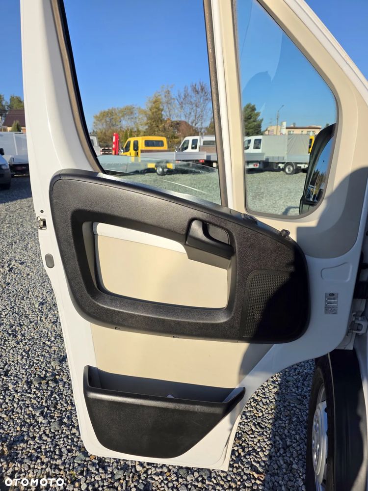 Fiat DUCATO 2,3 MJT 180 KONNY KONTENER WINDA IZOTERMA 4,2M KLIMA WEBASTO MAXI 16 KOŁA - 15