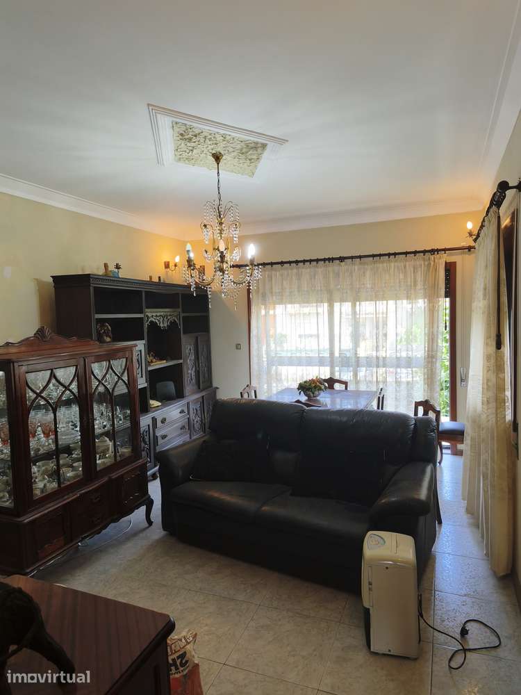 ++Moradia T3 por piso de 4 frentes - Grande imagem: 5/27
