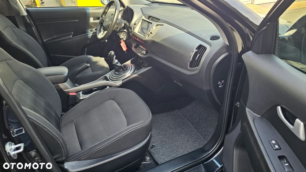 Kia Sportage 1.6 GDI Business Line L 2WD - 32