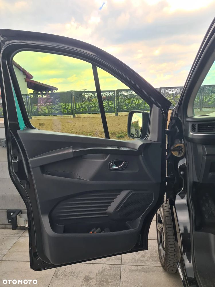 Renault Trafic - 28