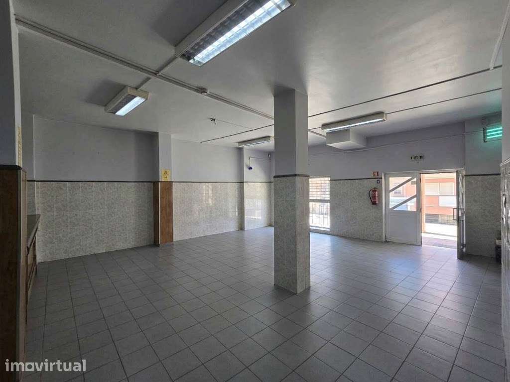 Excelente Oportunidade de Negócio em Porto Salvo (Oeiras) – Talaíde - Grande imagem: 3/10