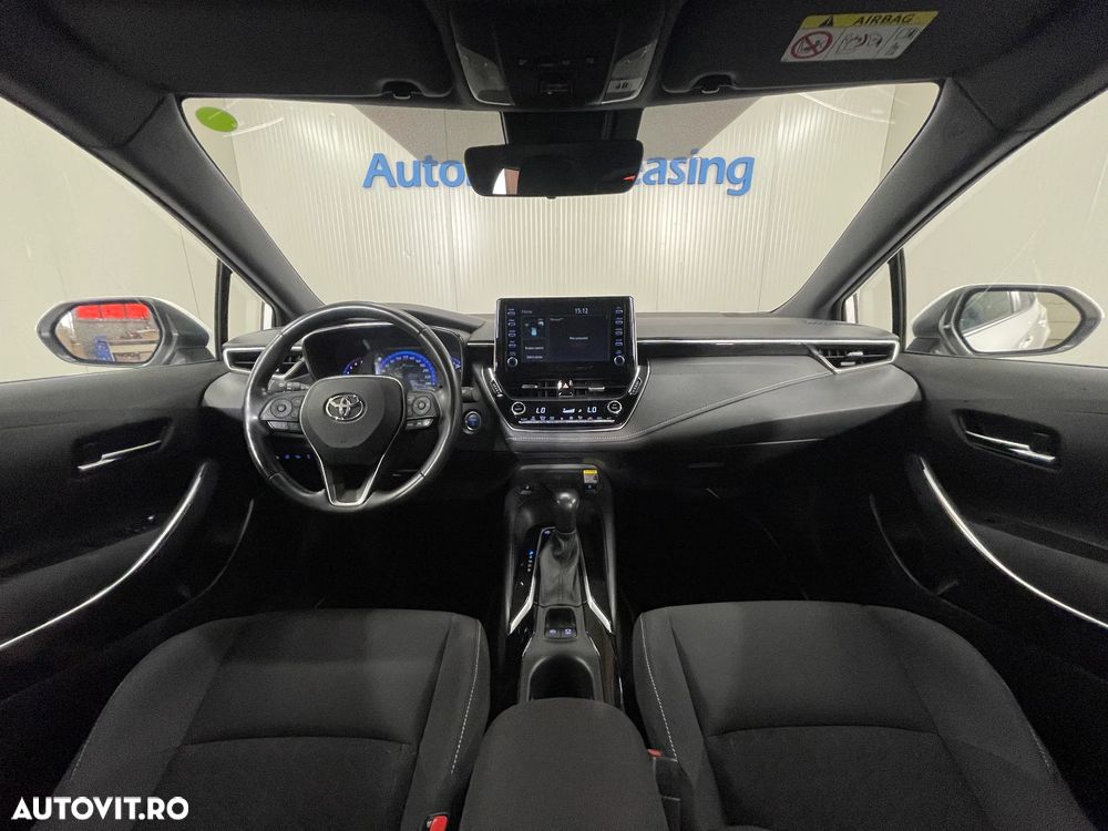 Toyota Corolla 1.8 HSD Dynamic - 8
