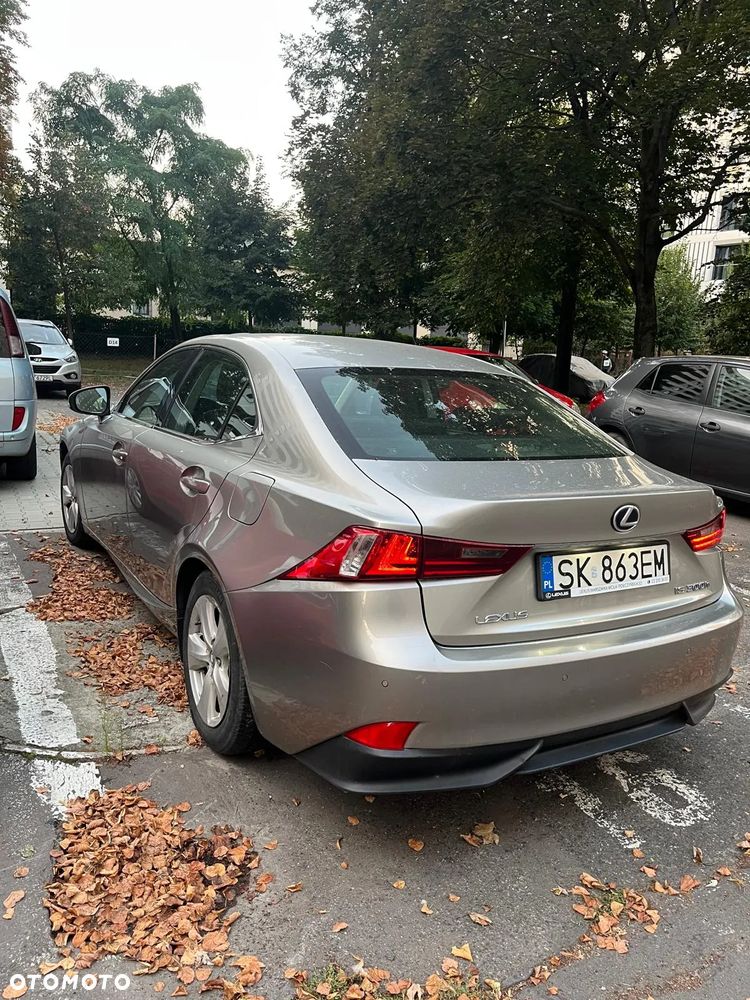 Lexus IS 300h Elite - 5