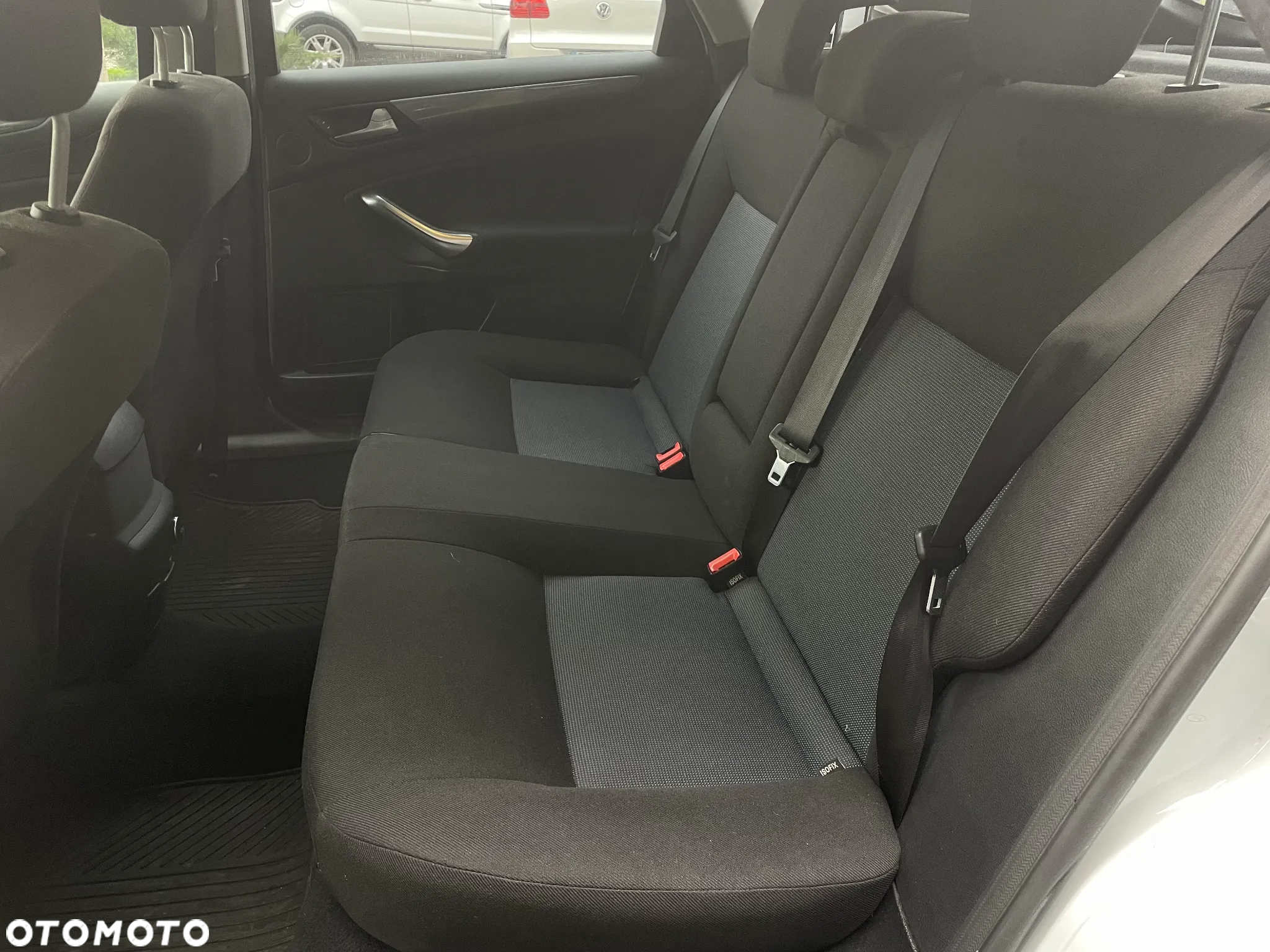 Ford Mondeo 1.6 Trend - 33