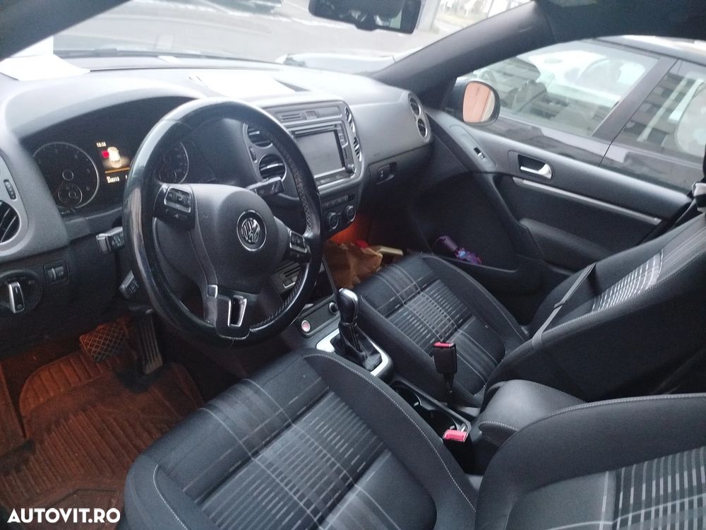 Volkswagen Tiguan - 2