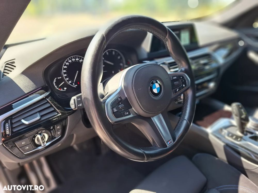 BMW Seria 5 520d Aut. M Sport Edition - 10