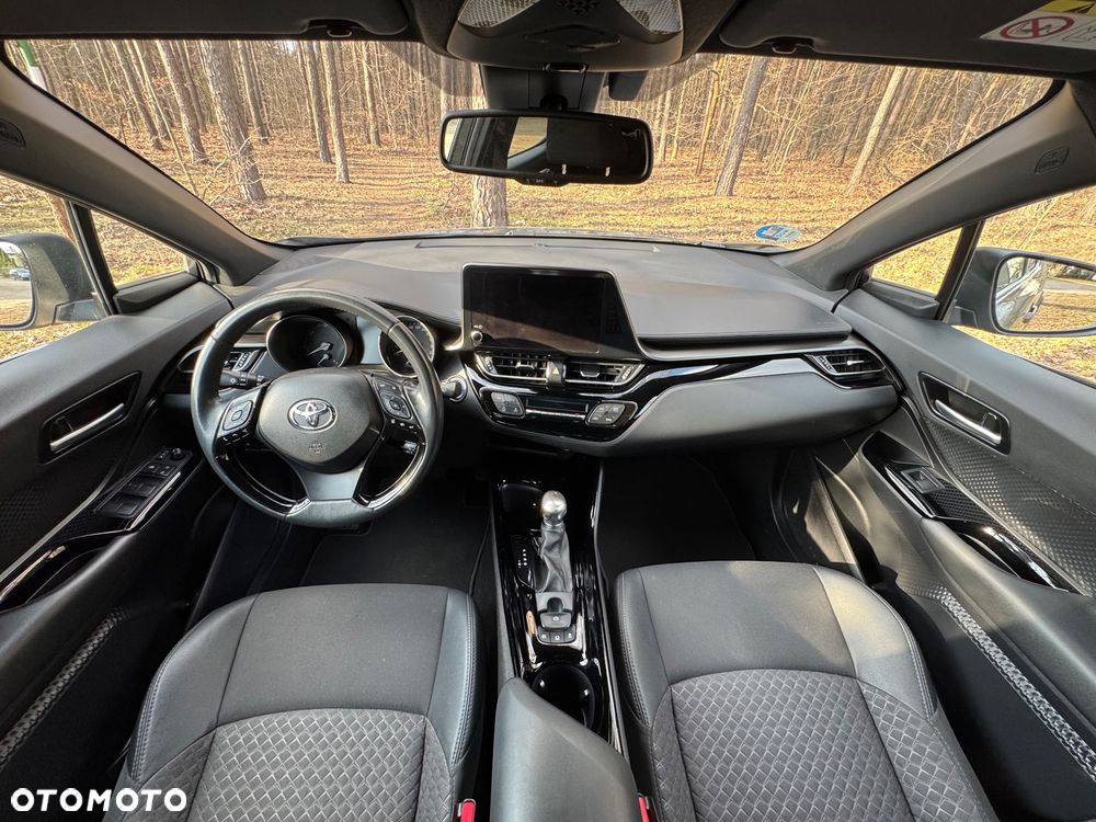 Toyota C-HR - 10
