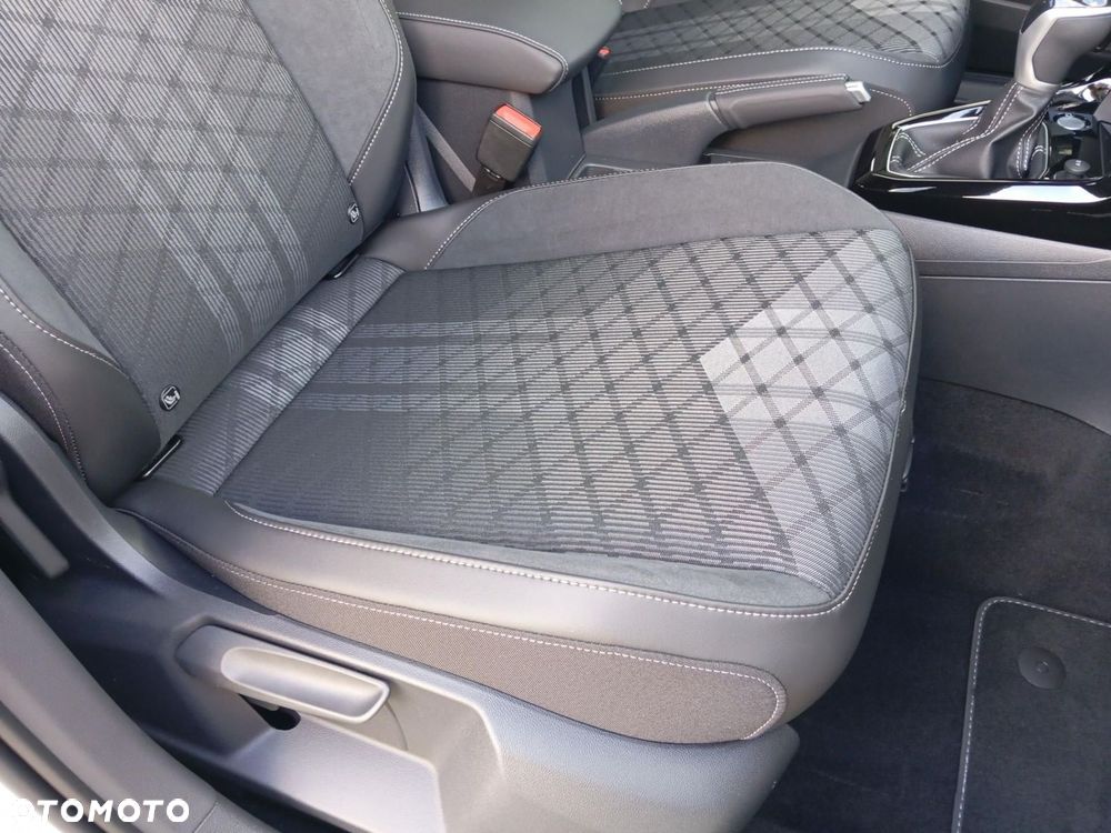 Volkswagen T-Cross - 21