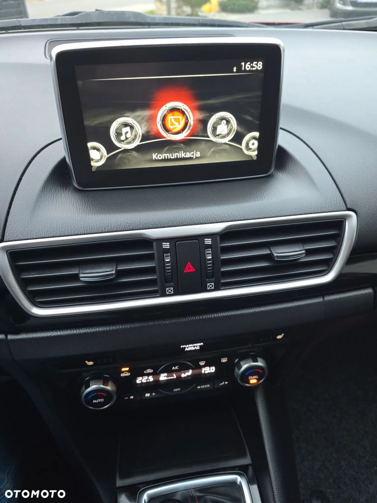 Mazda 3 - 8