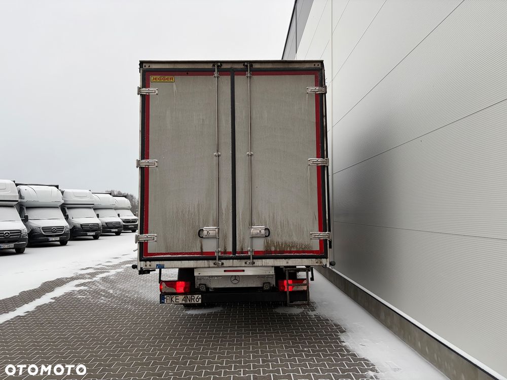 Mercedes-Benz Sprinter - 6