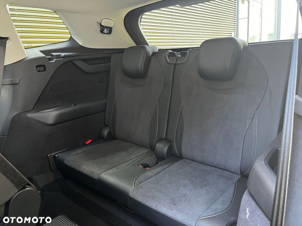 Volkswagen Tayron 2.0 TDI SCR 4Mot Elegance DSG - 27