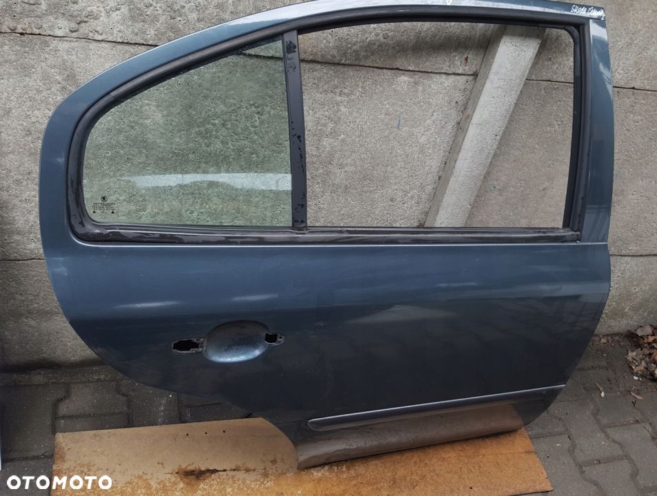 DRZWI PRAWY TYŁ SKODA OCTAVIA I 9900 - 1