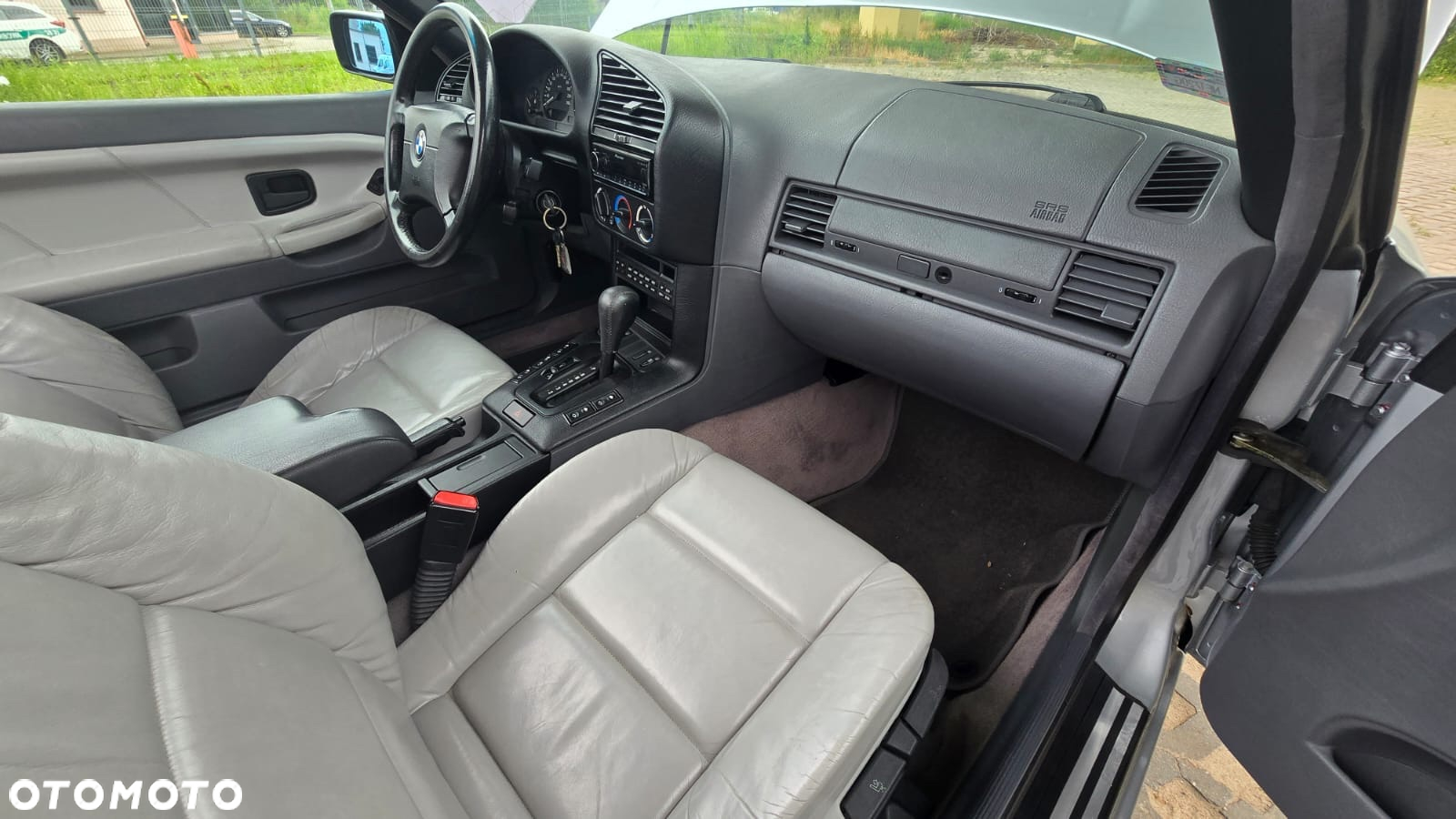 BMW Seria 3 - 36