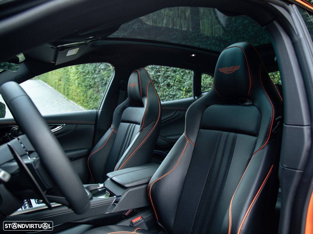 Aston Martin DBX 707 - 21