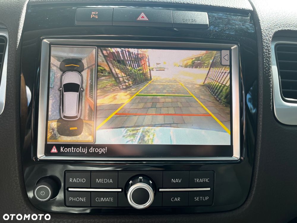 Volkswagen Touareg 3.0 V6 TDI BMT Perfectline - 25