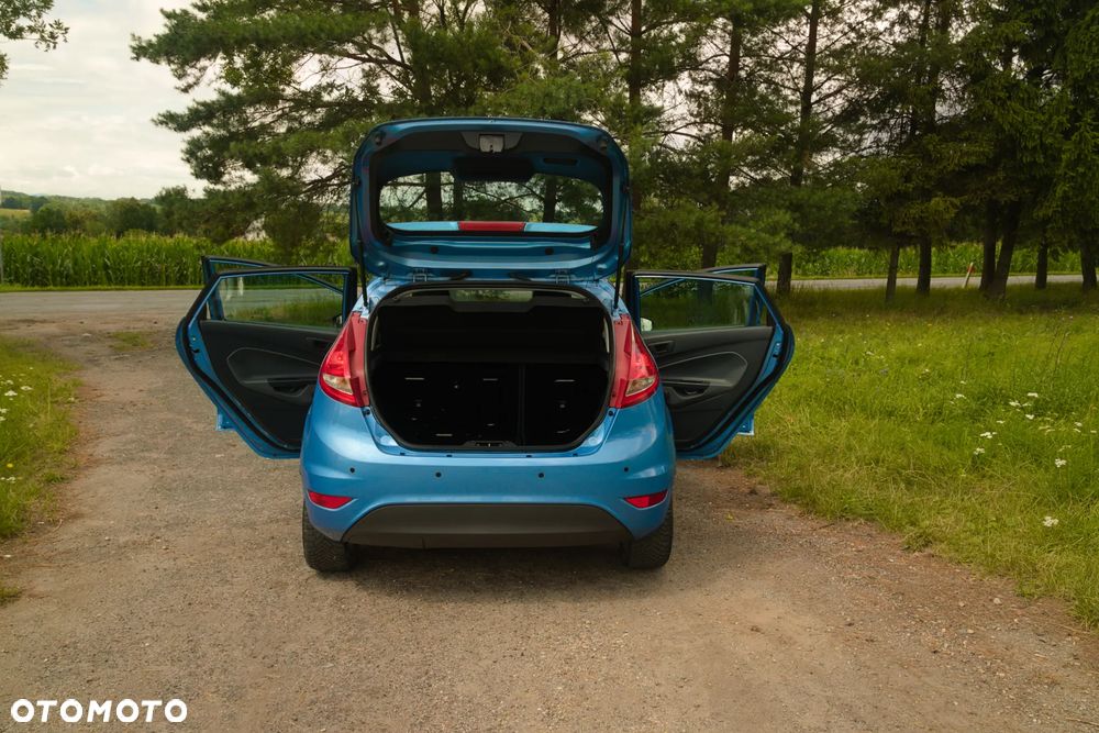 Ford Fiesta 1.4 Trend EU5 - 10