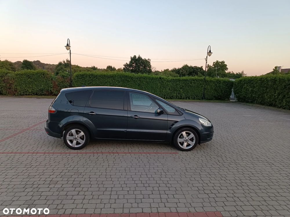 Ford S-Max - 8