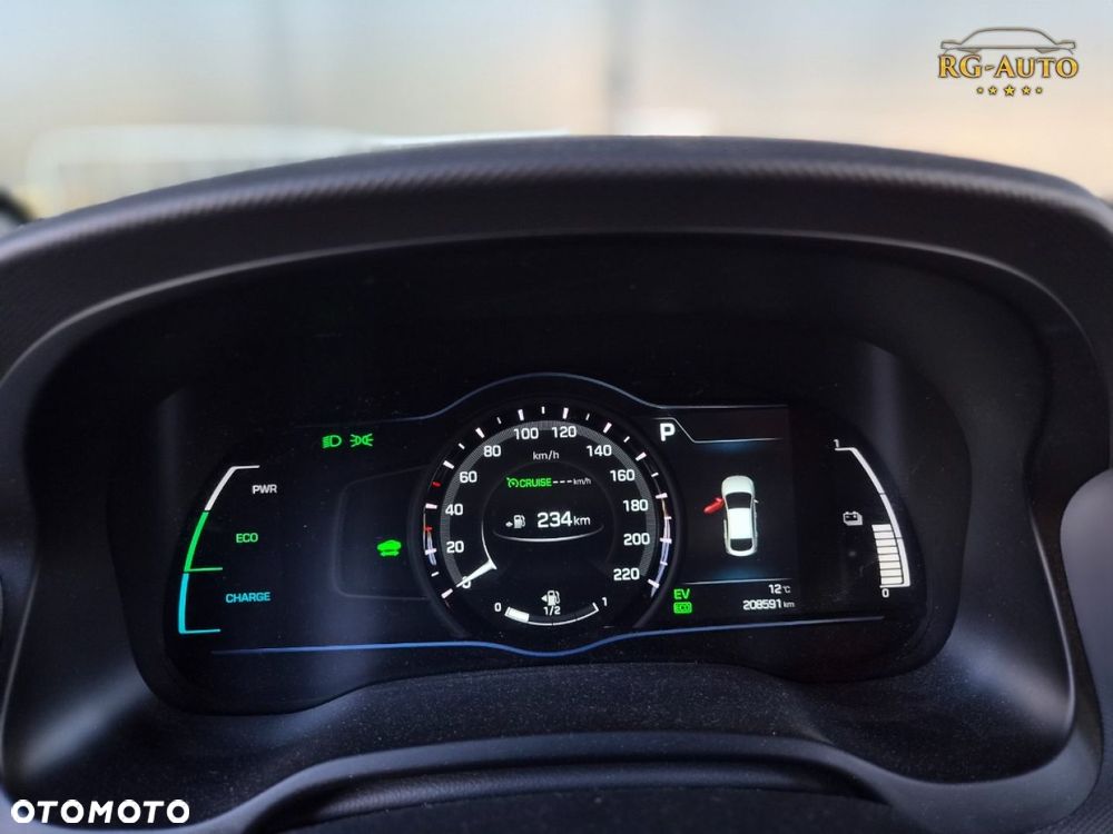 Hyundai IONIQ - 29